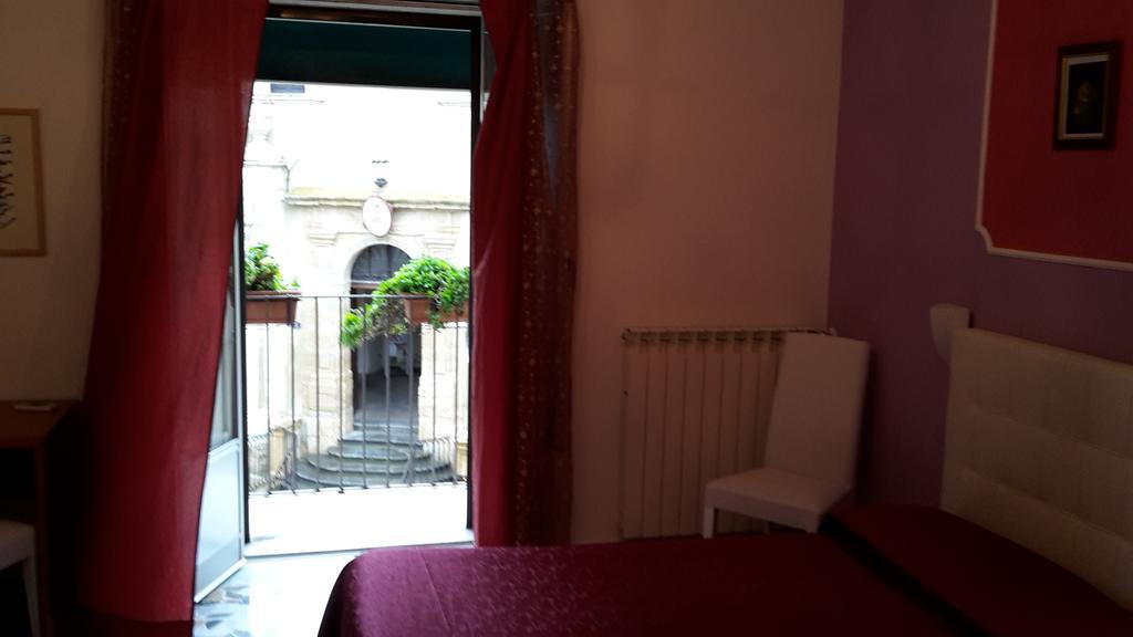 Gualtiero Camere&Suite Caltagirone Esterno foto